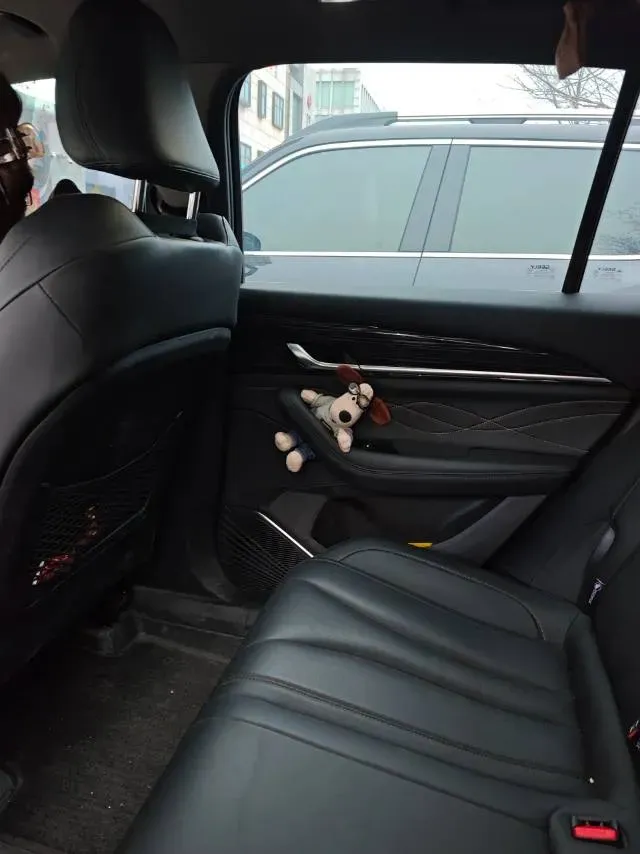 2025 Geely Monjaro 2.0T 238HP L4 8AT,autocango,china used car exporter,china ev exporter,chinese used car exporter,chinese used ev exporter