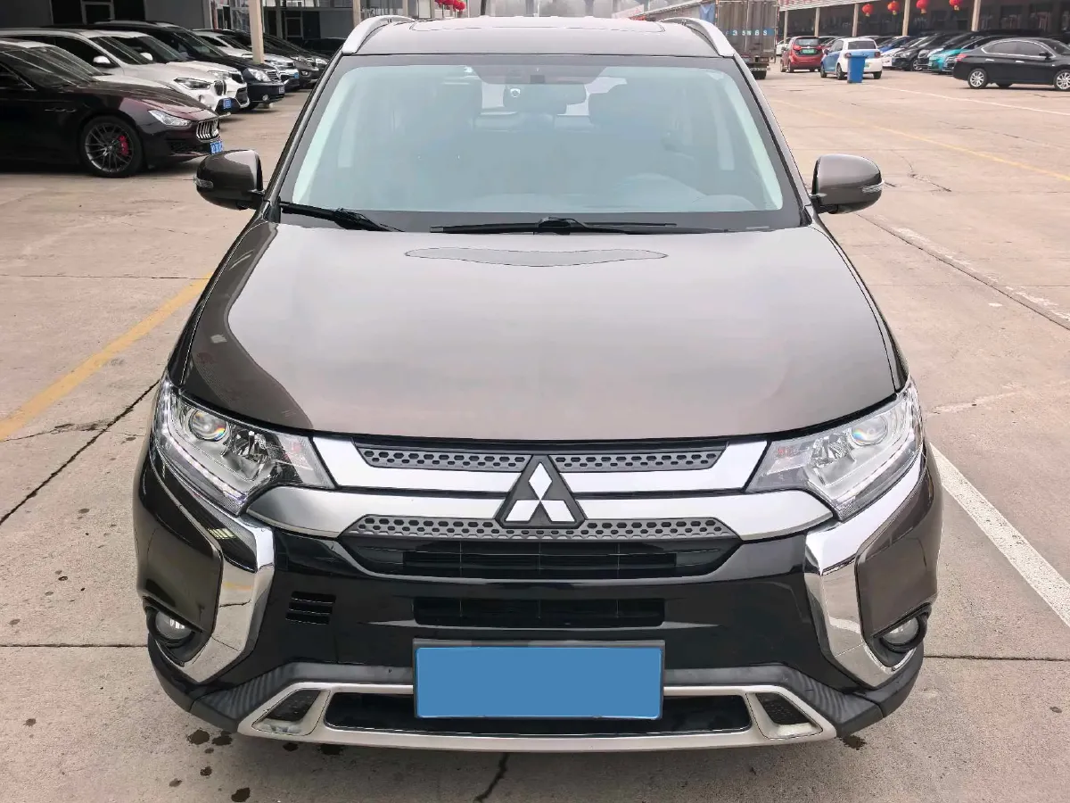 2019 Mitsubishi Outlander 2.0L 166HP L4 CVT,autocango,china used car exporter,china ev exporter,chinese used car exporter,chinese used ev exporter