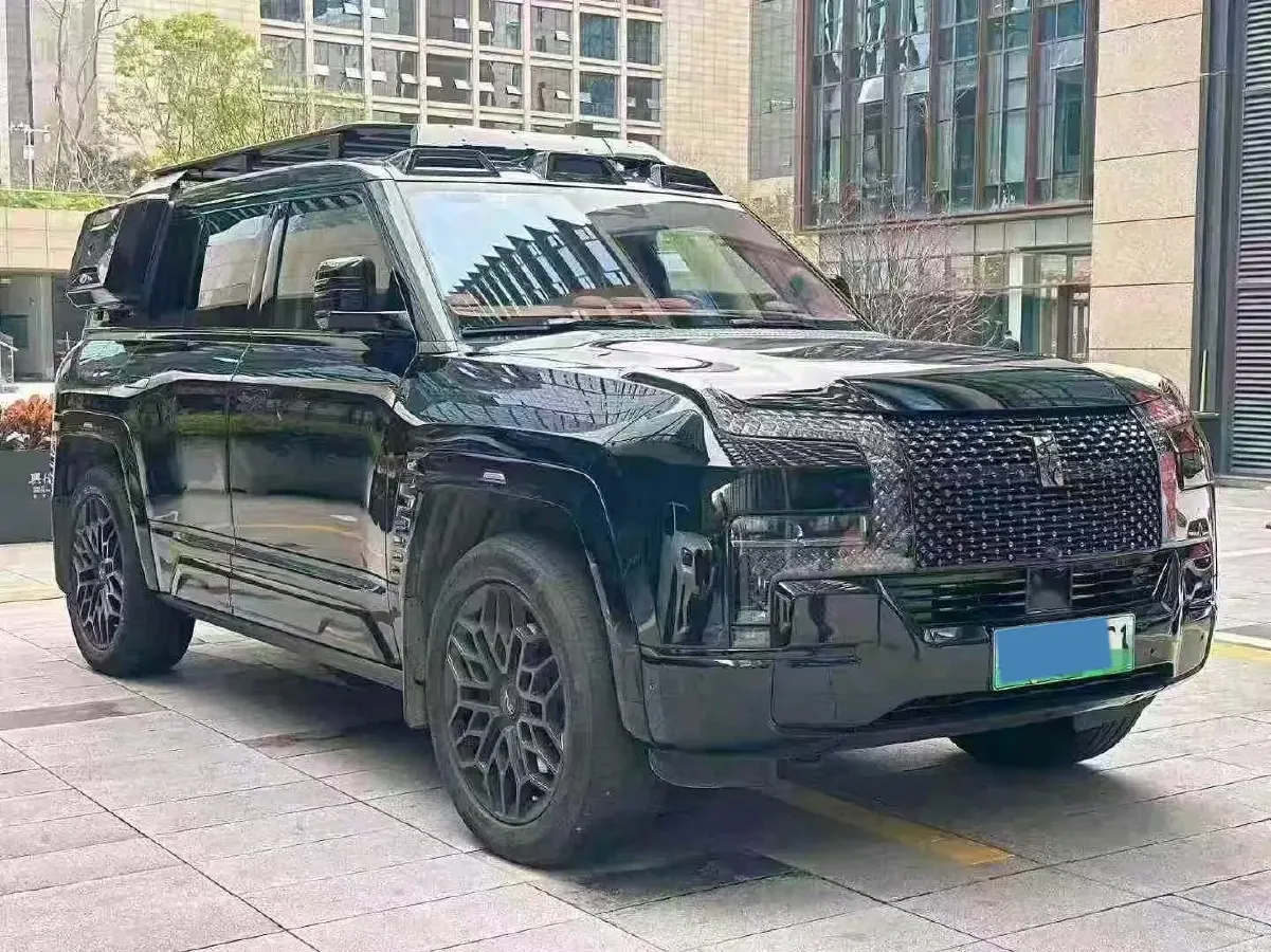 2024 YangWang U8 2.0T 272HP L4 REEV 49.05KWH,autocango,china used car exporter,china ev exporter,chinese used car exporter,chinese used ev exporter