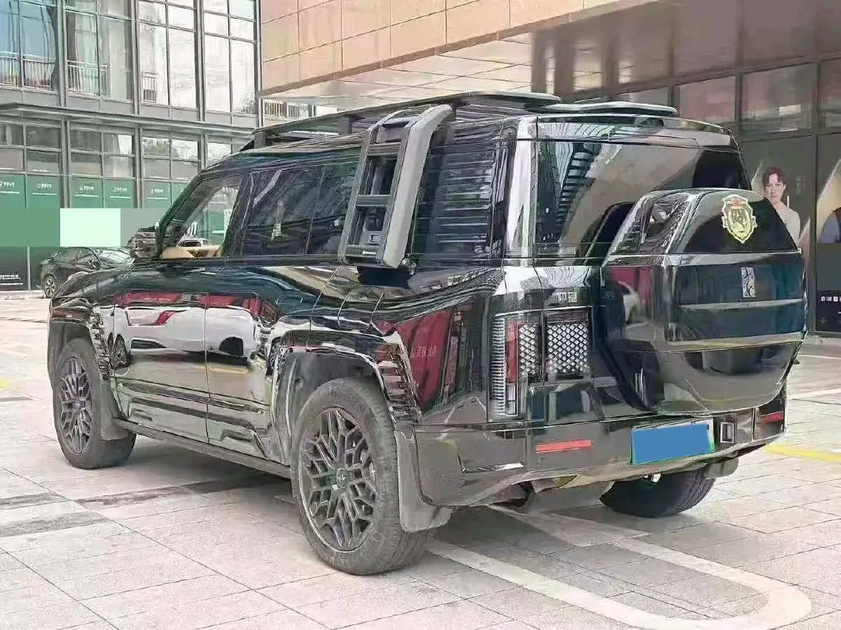 2024 YangWang U8 2.0T 272HP L4 REEV 49.05KWH,autocango,china used car exporter,china ev exporter,chinese used car exporter,chinese used ev exporter