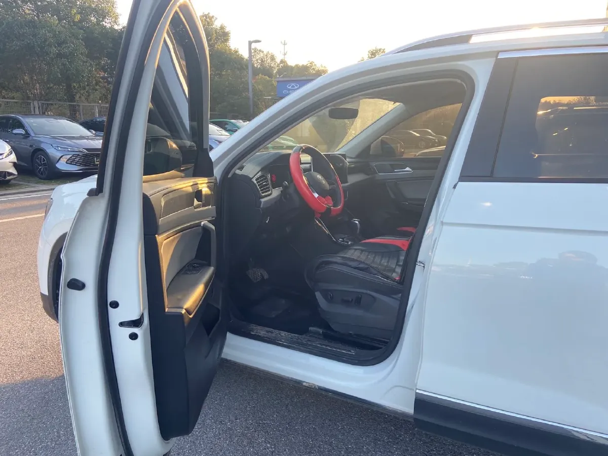 2023 Volkswagen Tayron 1.4T 150HP L4 7DCT,autocango,china used car exporter,china ev exporter,chinese used car exporter,chinese used ev exporter