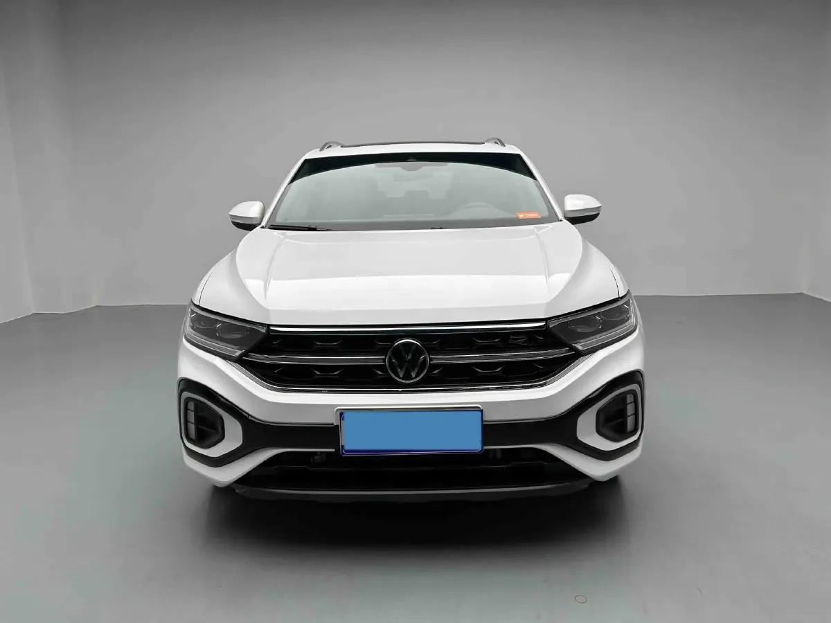 2023 Volkswagen T-Roc 1.5T 160HP L4 7DCT,autocango,china used car exporter,china ev exporter,chinese used car exporter,chinese used ev exporter