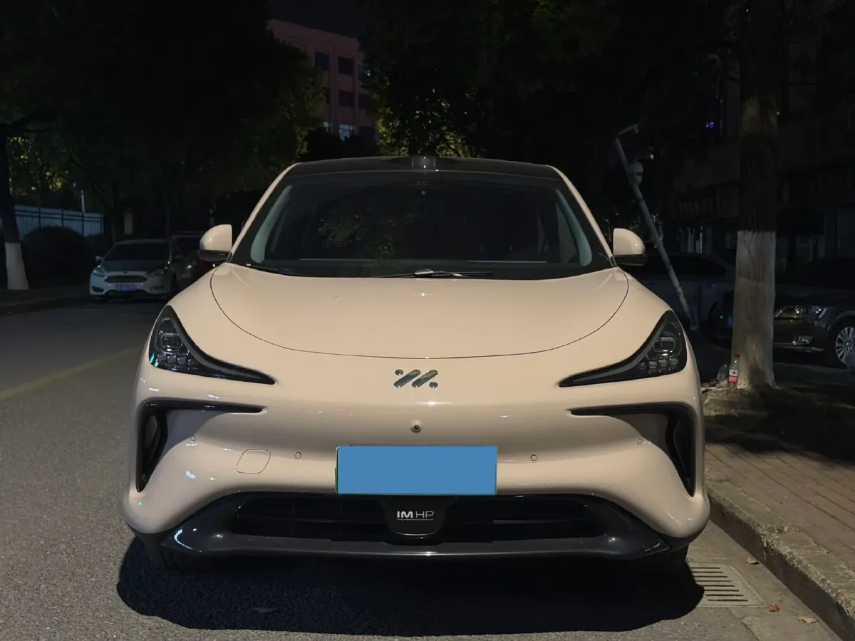 2023 IM LS6 BEV 90KWH,autocango,china used car exporter,china ev exporter,chinese used car exporter,chinese used ev exporter