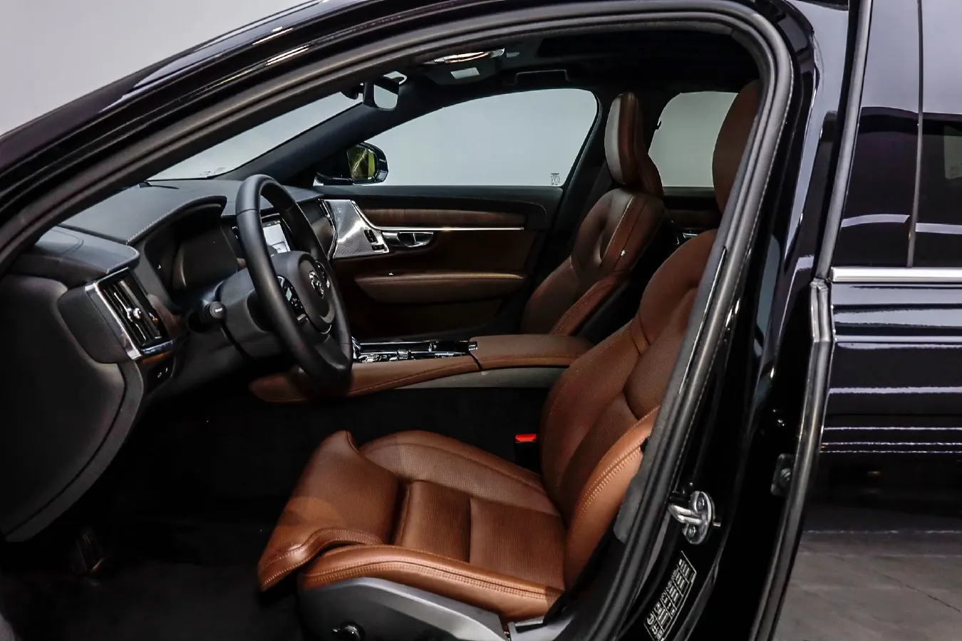 2025 Volvo S90 PHEV 2.0T 310HP L4 8AT PHEV 18.831KWH,autocango,china used car exporter,china ev exporter,chinese used car exporter,chinese used ev exporter