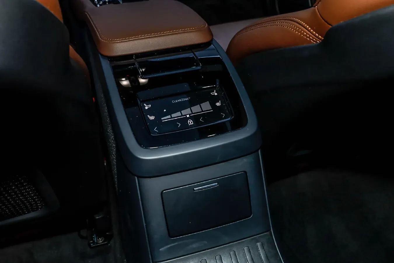 2025 Volvo S90 PHEV 2.0T 310HP L4 8AT PHEV 18.831KWH,autocango,china used car exporter,china ev exporter,chinese used car exporter,chinese used ev exporter