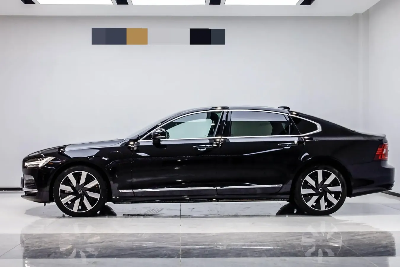 2025 Volvo S90 PHEV 2.0T 310HP L4 8AT PHEV 18.831KWH,autocango,china used car exporter,china ev exporter,chinese used car exporter,chinese used ev exporter