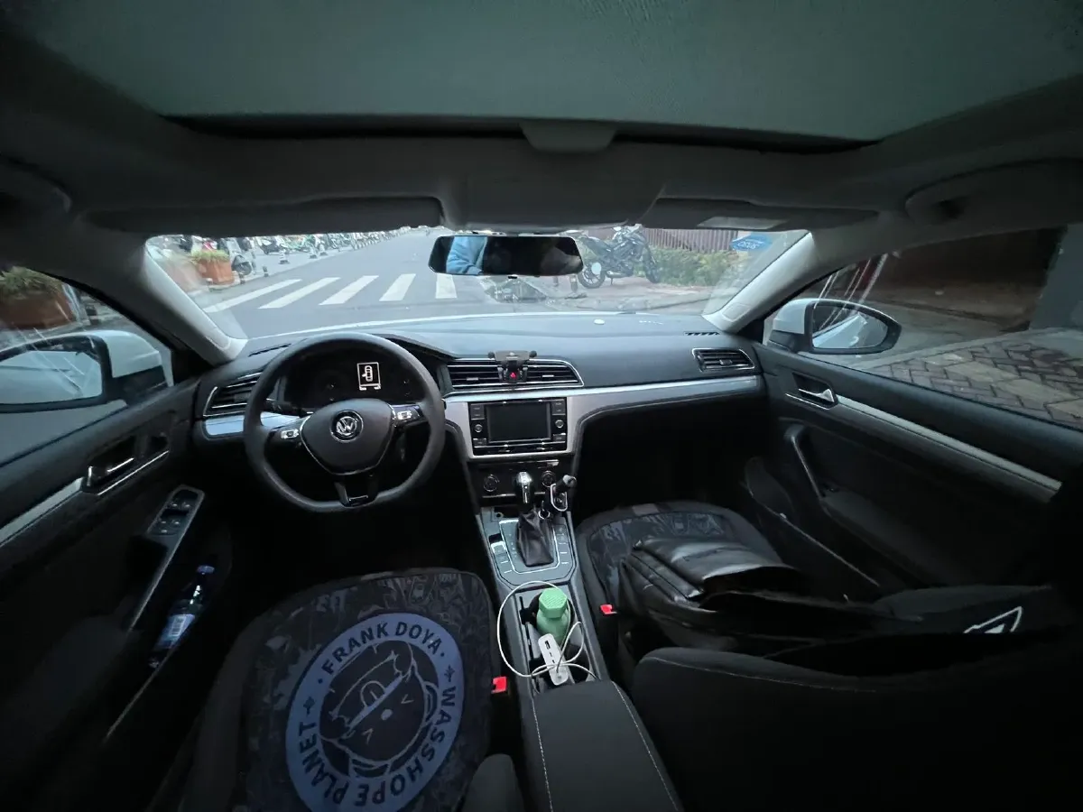 2019 Volkswagen T-Cross 1.4T 150HP L4 7DCT,autocango,china used car exporter,china ev exporter,chinese used car exporter,chinese used ev exporter