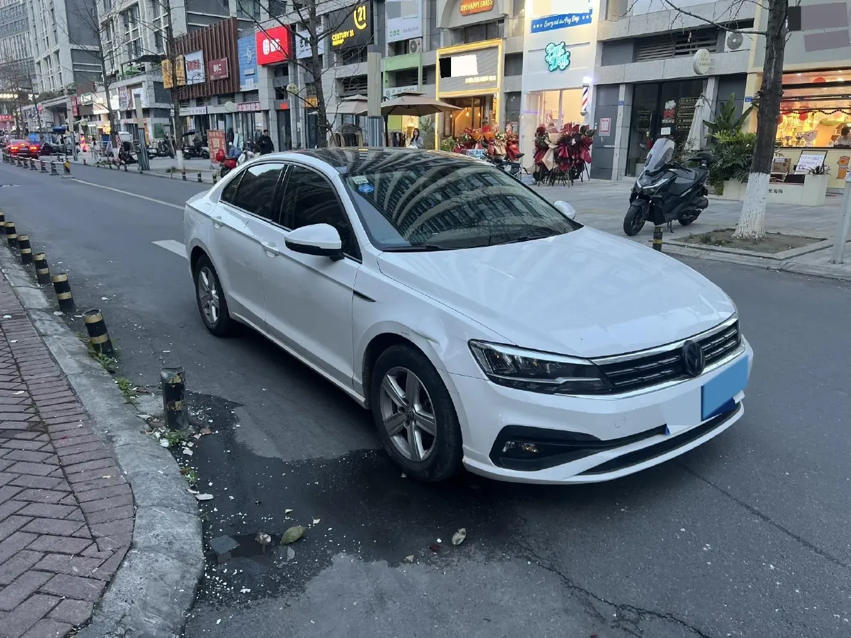 2019 Volkswagen T-Cross 1.4T 150HP L4 7DCT,autocango,china used car exporter,china ev exporter,chinese used car exporter,chinese used ev exporter