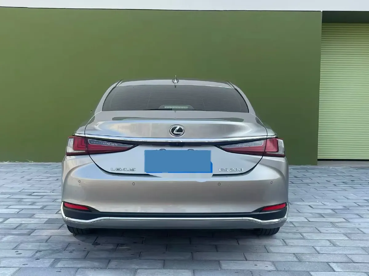 2024 Lexus ES 2.0L 173HP L4 CVT,autocango,china used car exporter,china ev exporter,chinese used car exporter,chinese used ev exporter