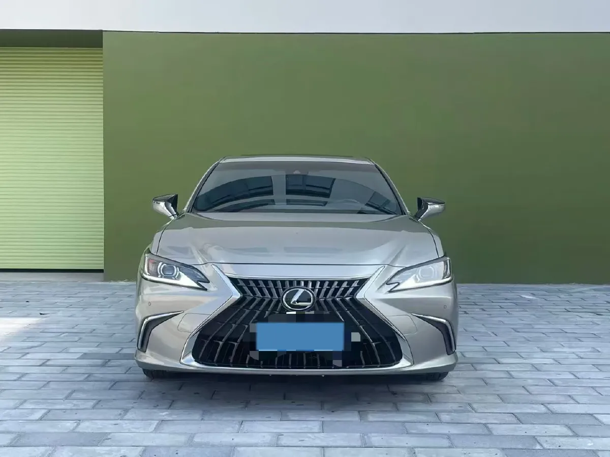 2024 Lexus ES 2.0L 173HP L4 CVT,autocango,china used car exporter,china ev exporter,chinese used car exporter,chinese used ev exporter