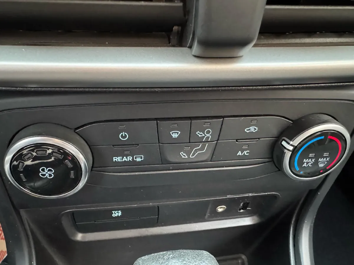 2018 Ford EcoSport 1.5L 120HP L3 6AT,autocango,china used car exporter,china ev exporter,chinese used car exporter,chinese used ev exporter