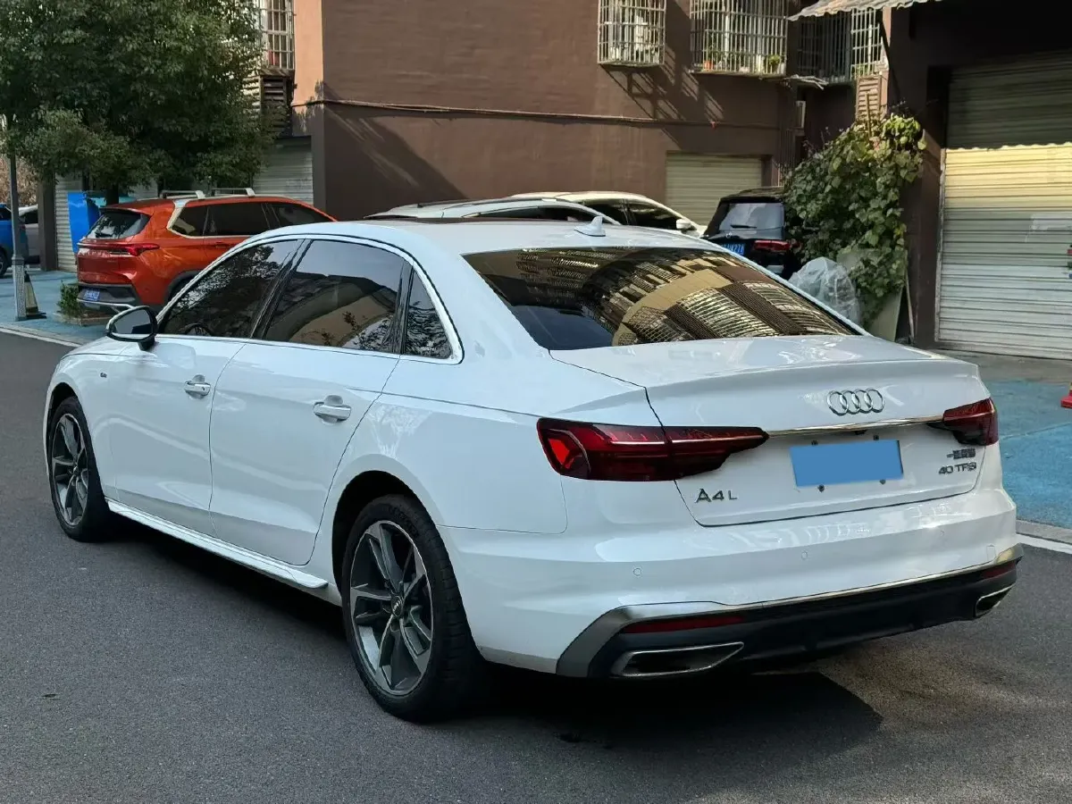 2020 Audi A4L 2.0T 190HP L4 7DCT,autocango,china used car exporter,china ev exporter,chinese used car exporter,chinese used ev exporter