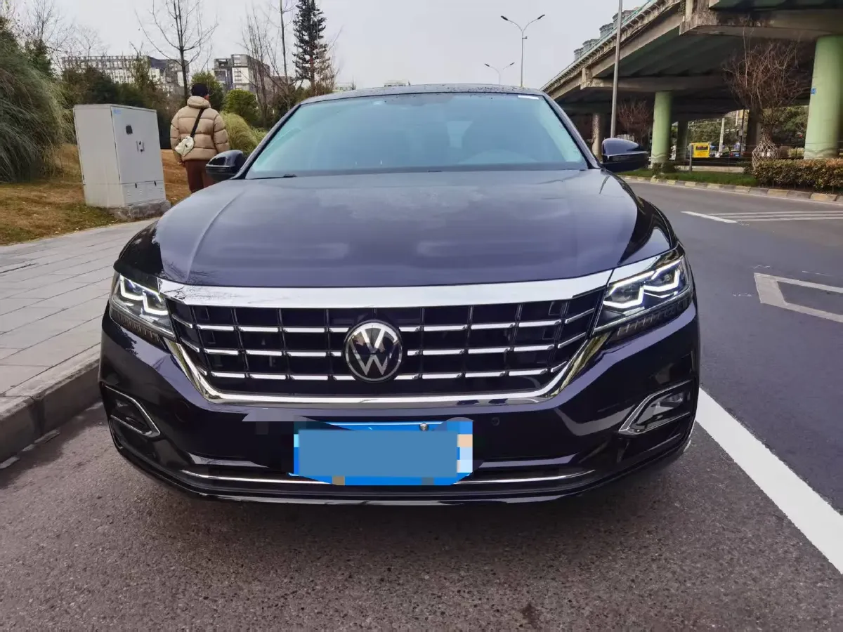 2021 Volkswagen Passat 2.0T 186HP L4 7DCT,autocango,china used car exporter,china ev exporter,chinese used car exporter,chinese used ev exporter