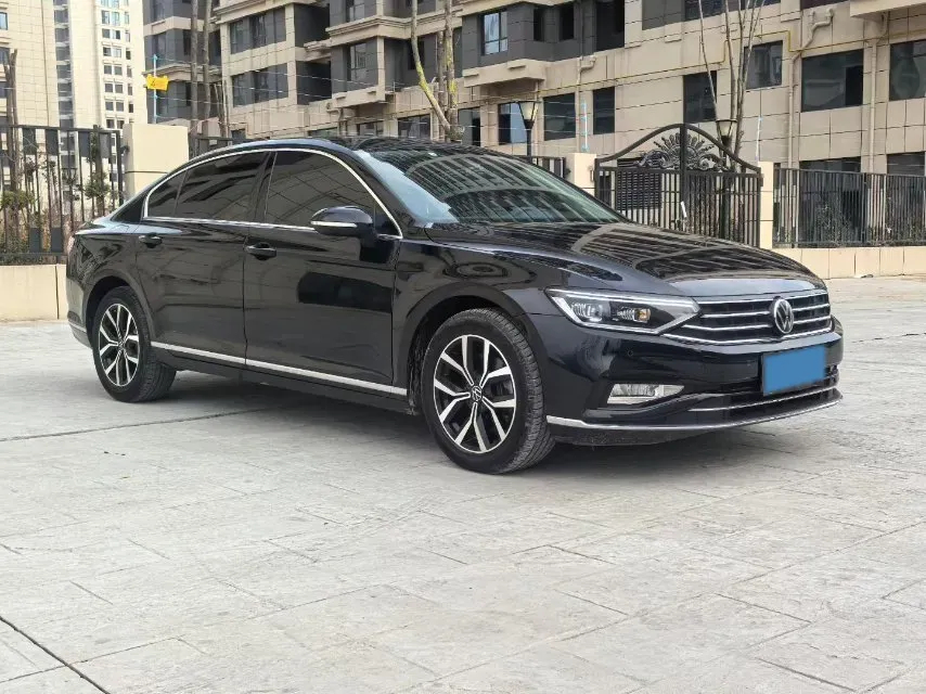 2020 Volkswagen Magotan 2.0T 186HP L4 7DCT,autocango,china used car exporter,china ev exporter,chinese used car exporter,chinese used ev exporter