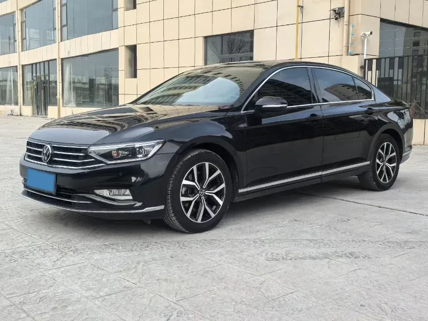 2020 Volkswagen Magotan 2.0T 186HP L4 7DCT,autocango,china used car exporter,china ev exporter,chinese used car exporter,chinese used ev exporter
