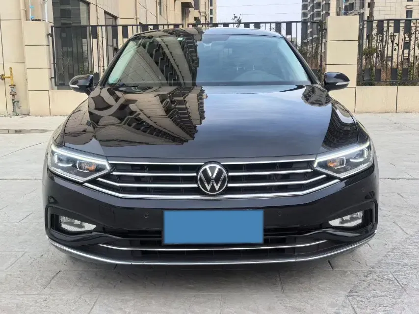 2020 Volkswagen Magotan 2.0T 186HP L4 7DCT,autocango,china used car exporter,china ev exporter,chinese used car exporter,chinese used ev exporter