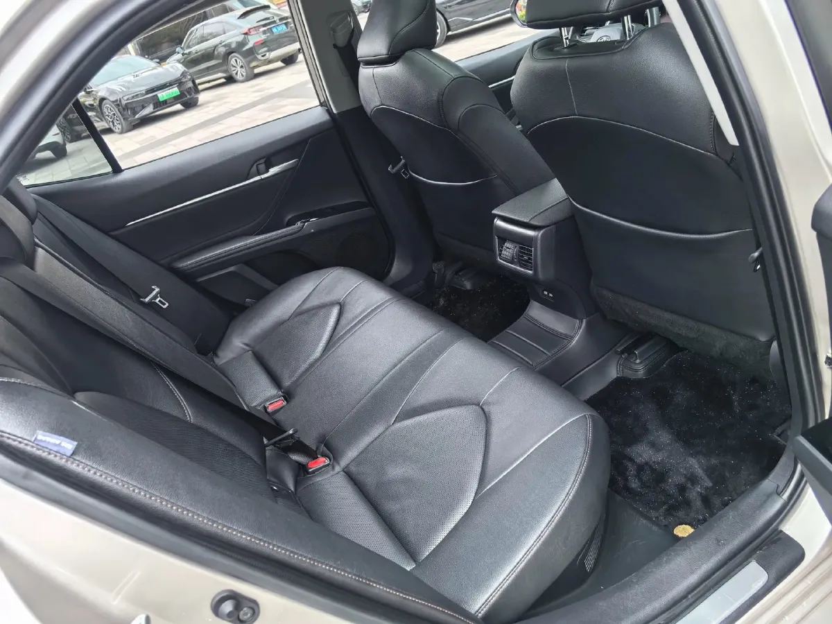 2021 Toyota Camry 2.5L 178HP L4 E-CVT Hybrid,autocango,china used car exporter,china ev exporter,chinese used car exporter,chinese used ev exporter