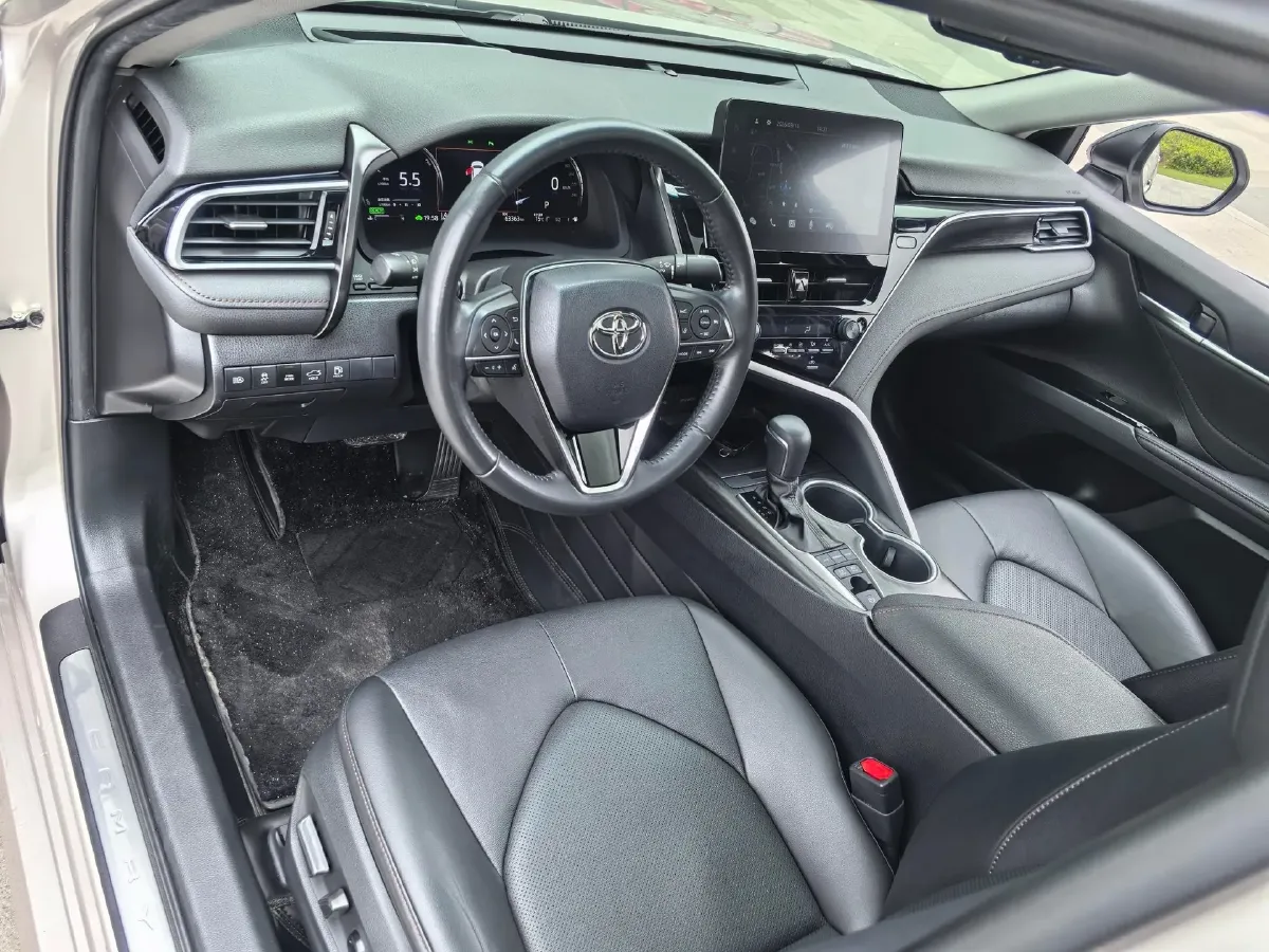 2021 Toyota Camry 2.5L 178HP L4 E-CVT Hybrid,autocango,china used car exporter,china ev exporter,chinese used car exporter,chinese used ev exporter