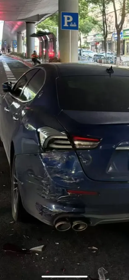 2021 Maserati Ghibli 2.0T 330HP L4 8AT,autocango,china used car exporter,china ev exporter,chinese used car exporter,chinese used ev exporter