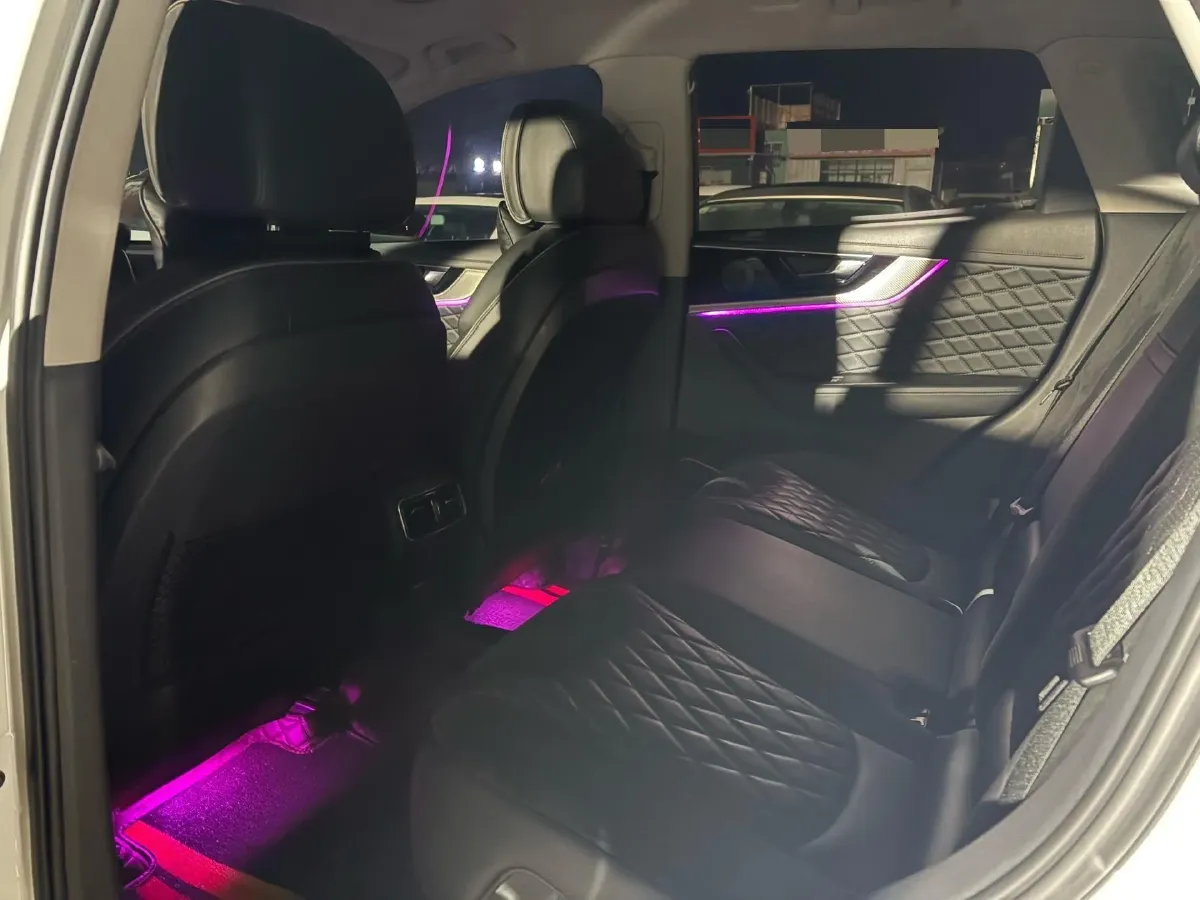 2019 HongQi HS5 2.0T 224HP L4 6AT,autocango,china used car exporter,china ev exporter,chinese used car exporter,chinese used ev exporter