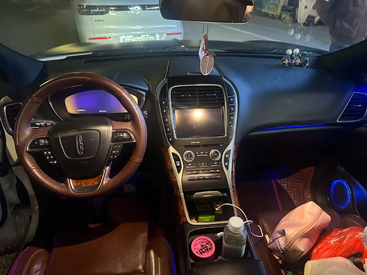 2019 Lincoln Nautilus 2.7T 329HP V6 8AT,autocango,china used car exporter,china ev exporter,chinese used car exporter,chinese used ev exporter