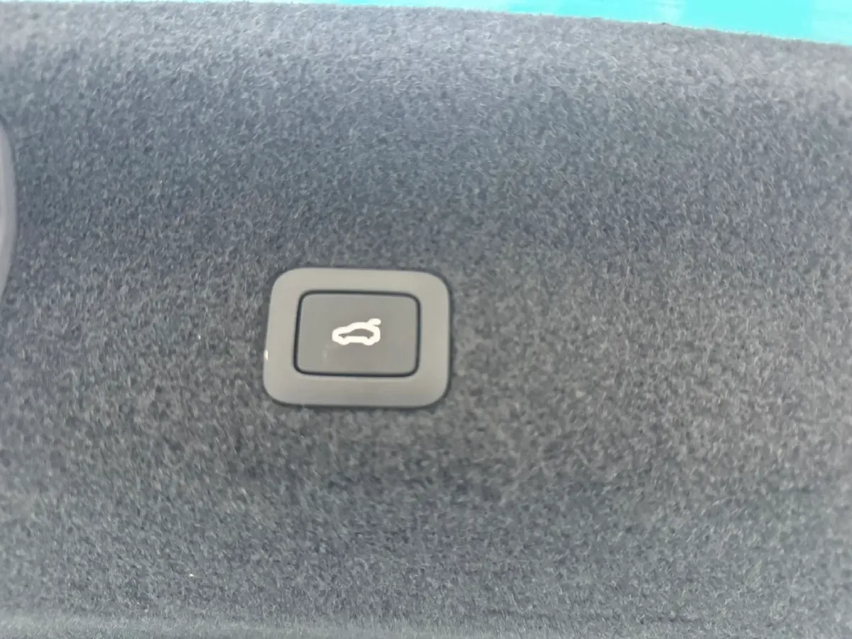 2024 MI SU7 BEV 101KWH,autocango,china used car exporter,china ev exporter,chinese used car exporter,chinese used ev exporter