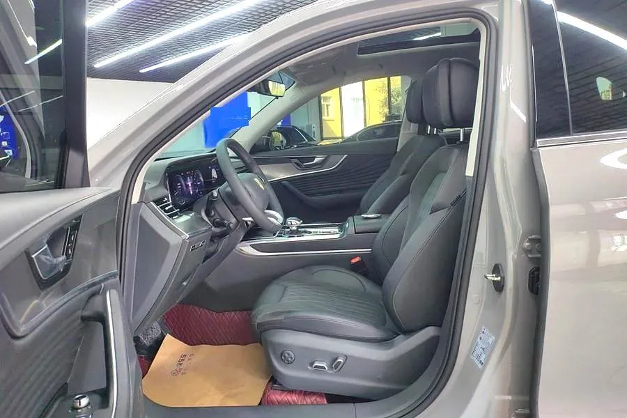 2023 HongQi HS5 2.0T 252HP L4 8AT,autocango,china used car exporter,china ev exporter,chinese used car exporter,chinese used ev exporter