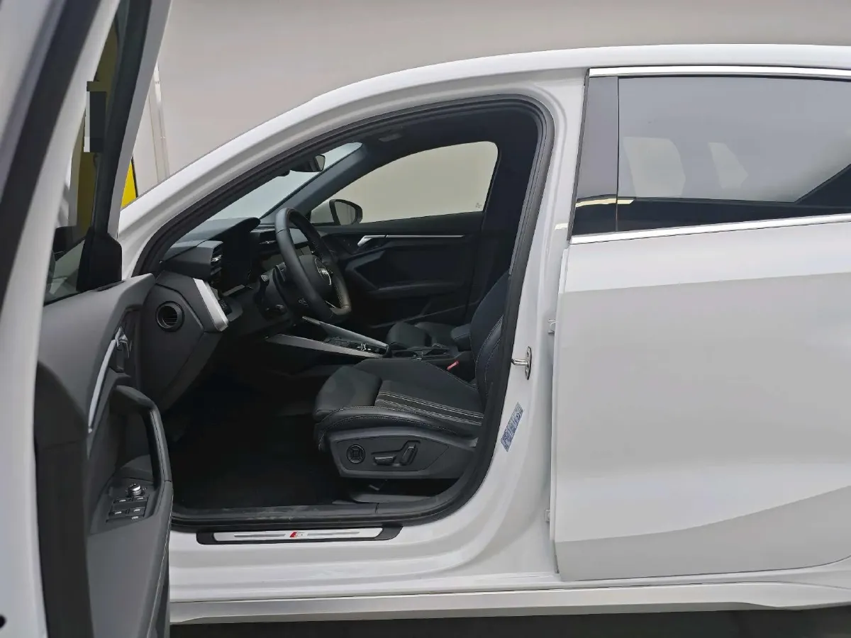 2023 Audi A3 1.4T 150HP L4 7DCT,autocango,china used car exporter,china ev exporter,chinese used car exporter,chinese used ev exporter