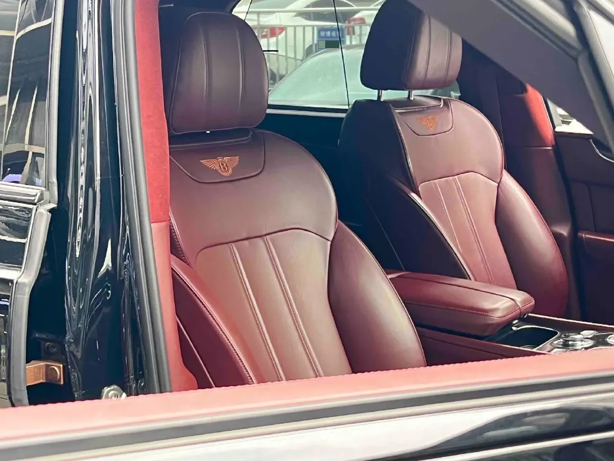 2018 Bentley Bentayga 4.0T 550HP V8 8AT,autocango,china used car exporter,china ev exporter,chinese used car exporter,chinese used ev exporter