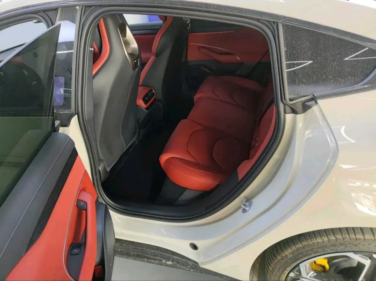 2024 MI SU7 BEV 94.3KWH,autocango,china used car exporter,china ev exporter,chinese used car exporter,chinese used ev exporter