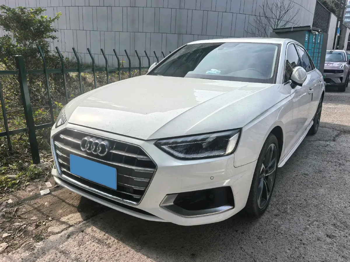 2020 Audi A4L 2.0T 190HP L4 7DCT,autocango,china used car exporter,china ev exporter,chinese used car exporter,chinese used ev exporter