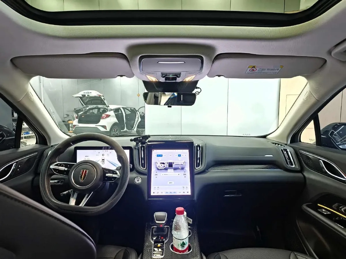 2024 HongQi HS3 1.5T 169HP L4 1DHT PHEV 18.4KWH,autocango,china used car exporter,china ev exporter,chinese used car exporter,chinese used ev exporter