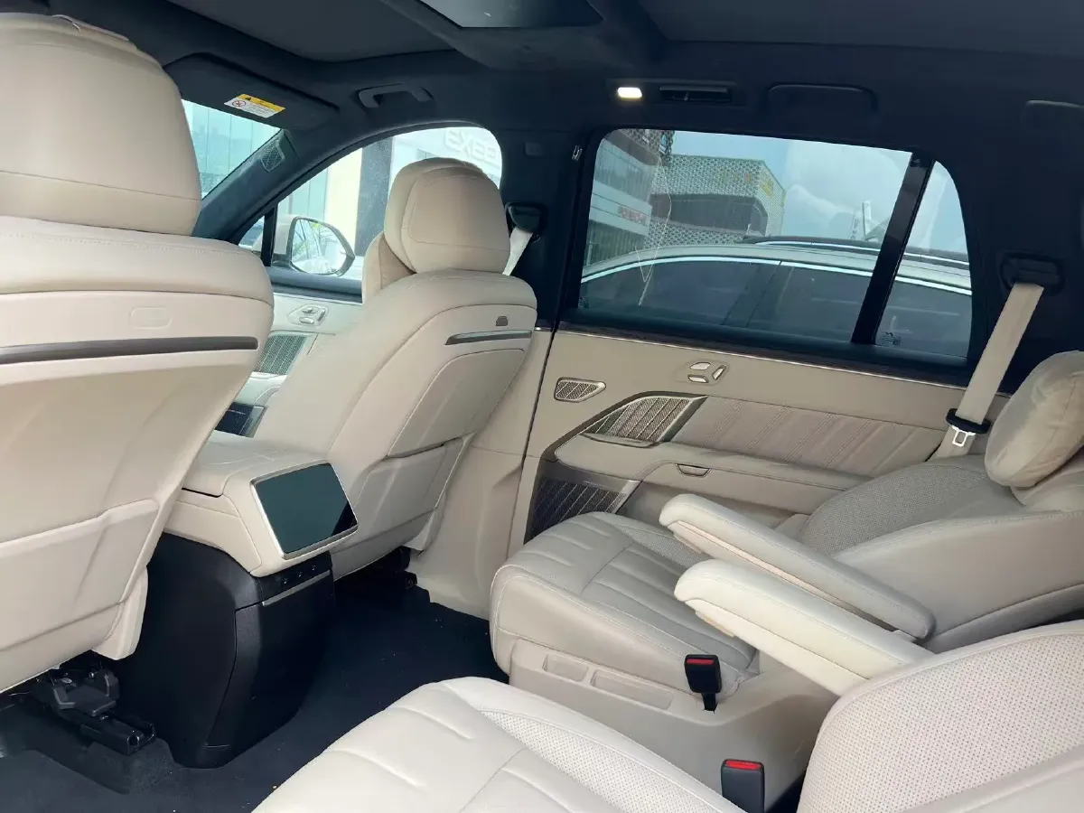 2025 ONVO L90 BEV,autocango,china used car exporter,china ev exporter,chinese used car exporter,chinese used ev exporter