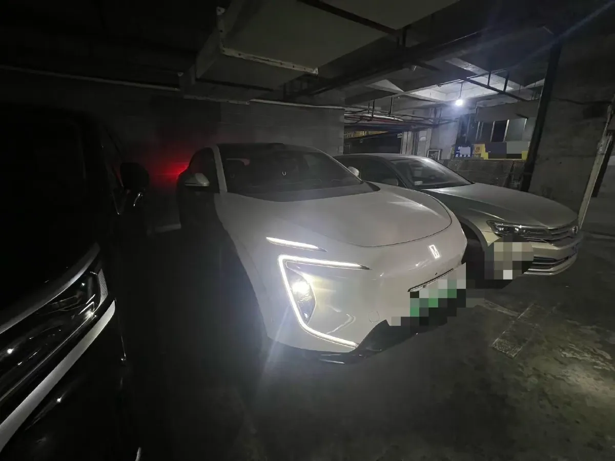 2026 Avatr 07 1.5T 156HP L4 REEV,autocango,china used car exporter,china ev exporter,chinese used car exporter,chinese used ev exporter