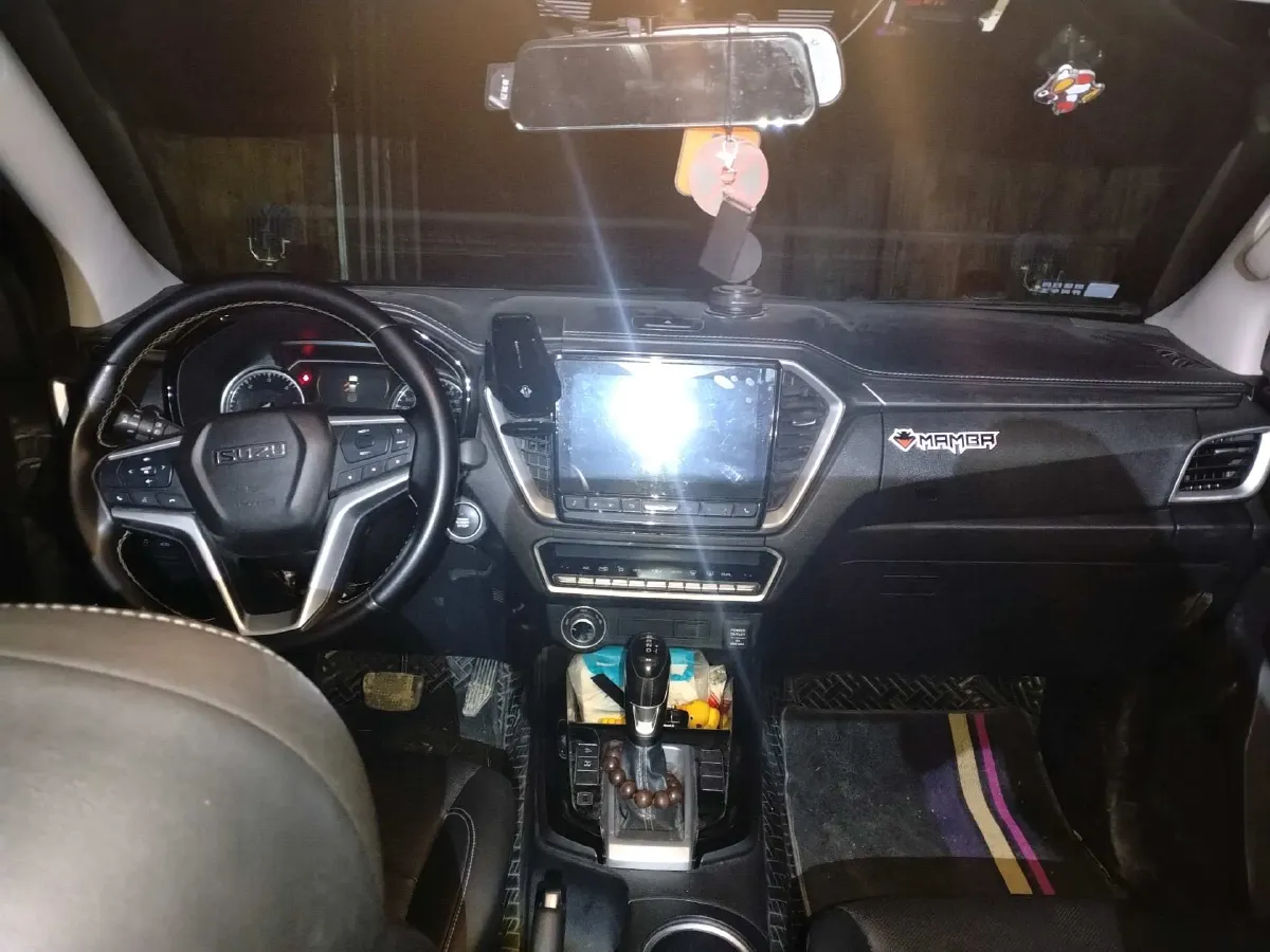 2021 Isuzu D-MAX 1.9T 163HP L4 6AT,autocango,china used car exporter,china ev exporter,chinese used car exporter,chinese used ev exporter