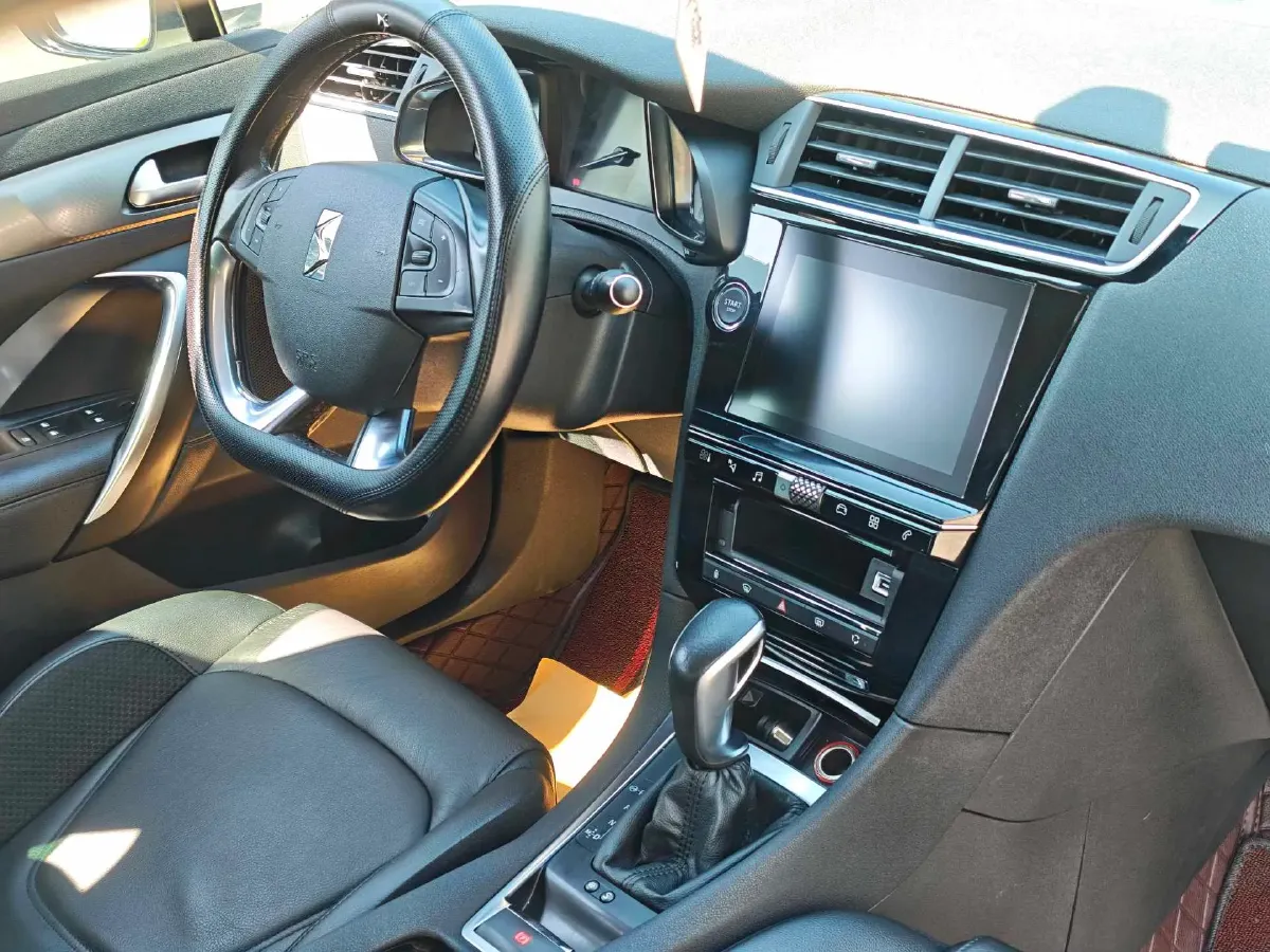 2018 DS 5LS 1.6T 167HP L4 6AT,autocango,china used car exporter,china ev exporter,chinese used car exporter,chinese used ev exporter