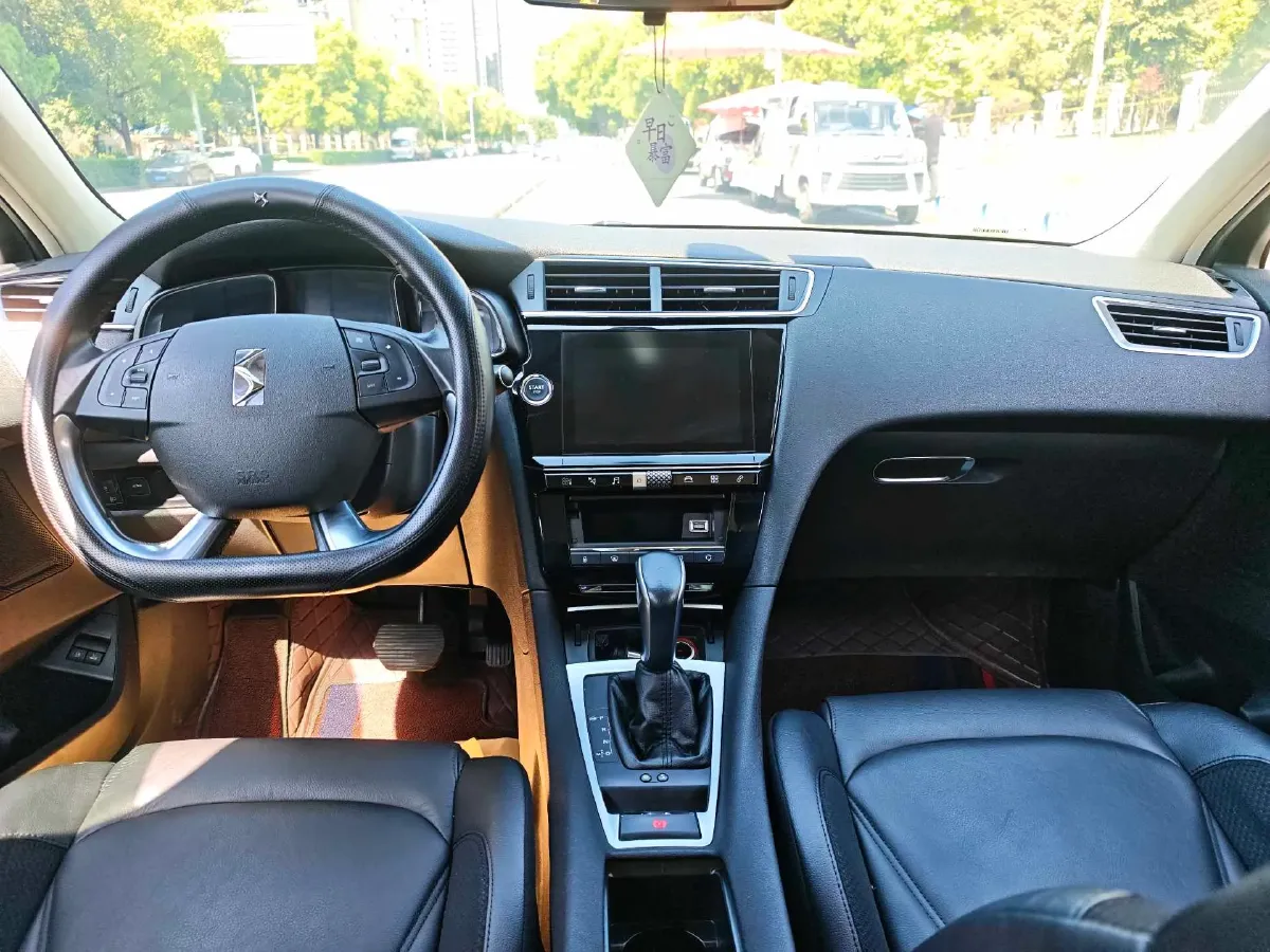 2018 DS 5LS 1.6T 167HP L4 6AT,autocango,china used car exporter,china ev exporter,chinese used car exporter,chinese used ev exporter