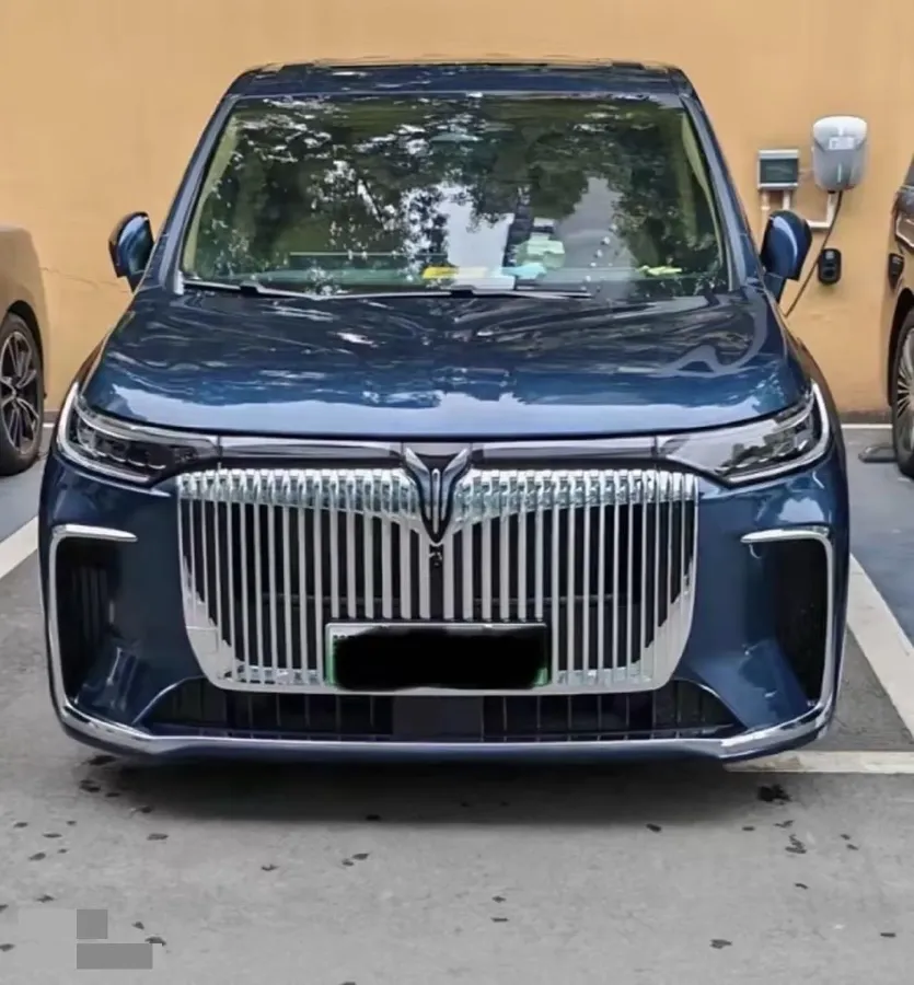 2026 Voyah Dream 1.5T 150HP L4 PHEV,autocango,china used car exporter,china ev exporter,chinese used car exporter,chinese used ev exporter