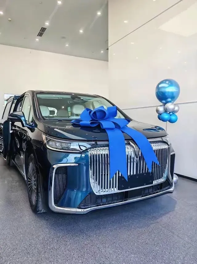 2026 Voyah Dream 1.5T 150HP L4 PHEV,autocango,china used car exporter,china ev exporter,chinese used car exporter,chinese used ev exporter