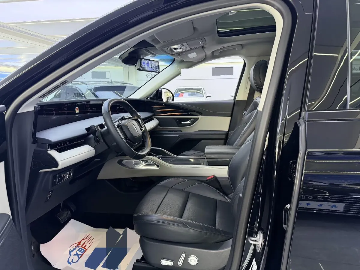 2023 Lincoln Nautilus 2.0T 261HP L4 8AT,autocango,china used car exporter,china ev exporter,chinese used car exporter,chinese used ev exporter