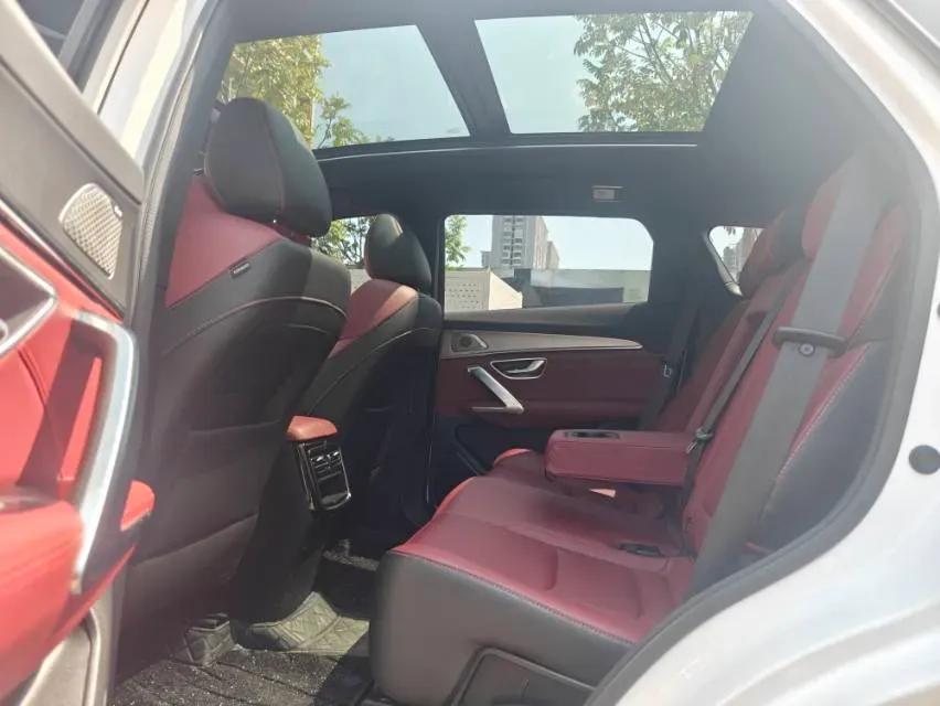 2021 Jetour X70 Plus 1.6T 197HP L4 7DCT,autocango,china used car exporter,china ev exporter,chinese used car exporter,chinese used ev exporter