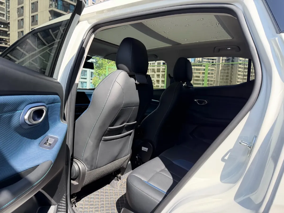 2023 GAC Trumpchi GS3 1.5T 177HP L4 7DCT,autocango,china used car exporter,china ev exporter,chinese used car exporter,chinese used ev exporter