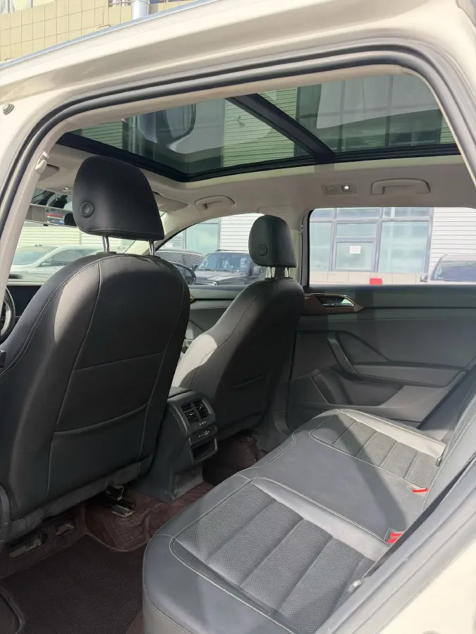 2021 Volkswagen Tharu 1.4T 150HP L4 7DCT,autocango,china used car exporter,china ev exporter,chinese used car exporter,chinese used ev exporter