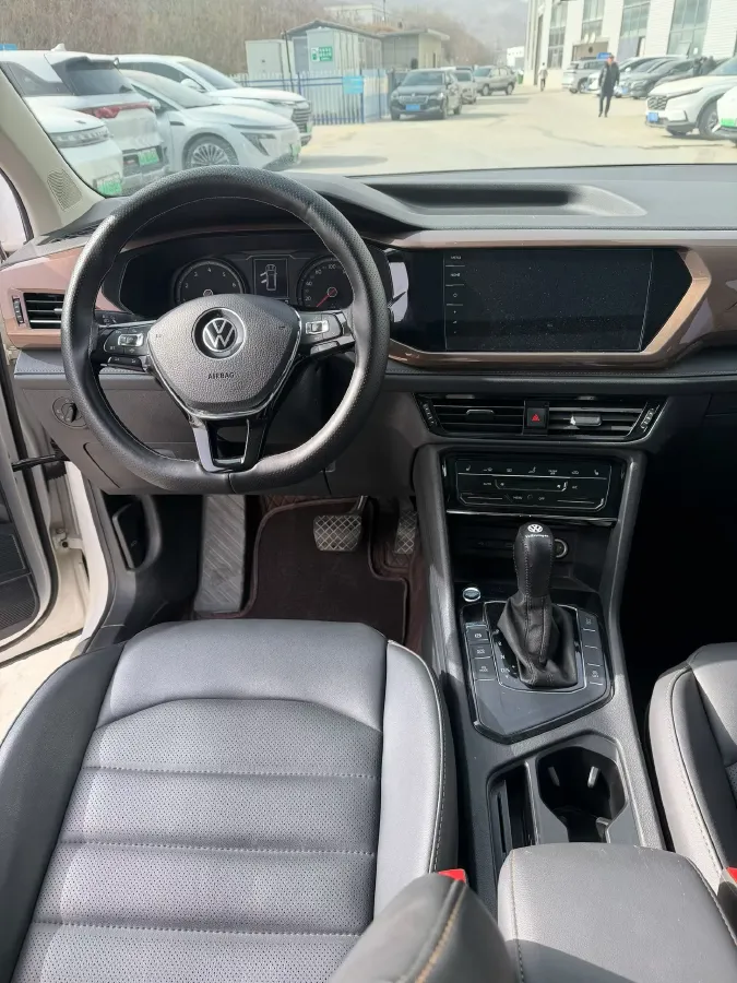 2021 Volkswagen Tharu 1.4T 150HP L4 7DCT,autocango,china used car exporter,china ev exporter,chinese used car exporter,chinese used ev exporter