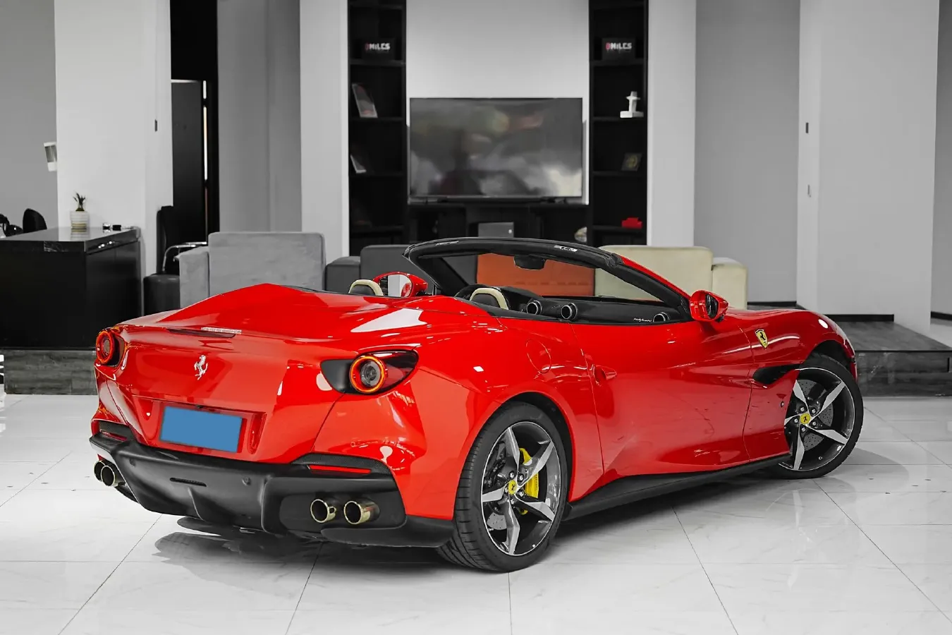 2021 Ferrari Portofino 3.9T 620HP V8 8DCT,autocango,china used car exporter,china ev exporter,chinese used car exporter,chinese used ev exporter