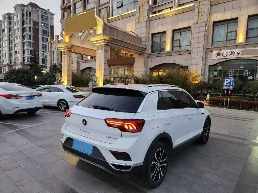 2020 Volkswagen T-Roc 1.4T 150HP L4 7DCT,autocango,china used car exporter,china ev exporter,chinese used car exporter,chinese used ev exporter