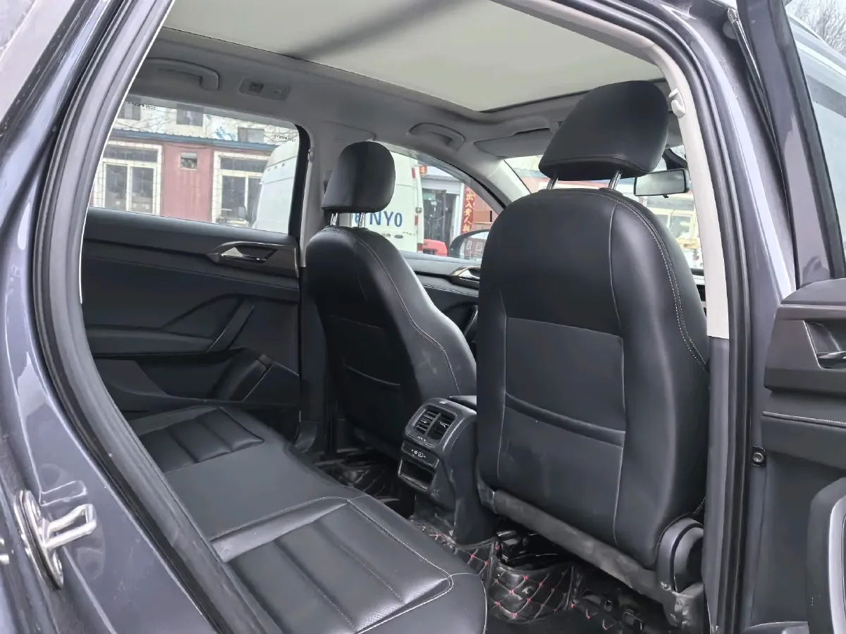 2022 Volkswagen Tharu 1.4T 150HP L4 7DCT,autocango,china used car exporter,china ev exporter,chinese used car exporter,chinese used ev exporter