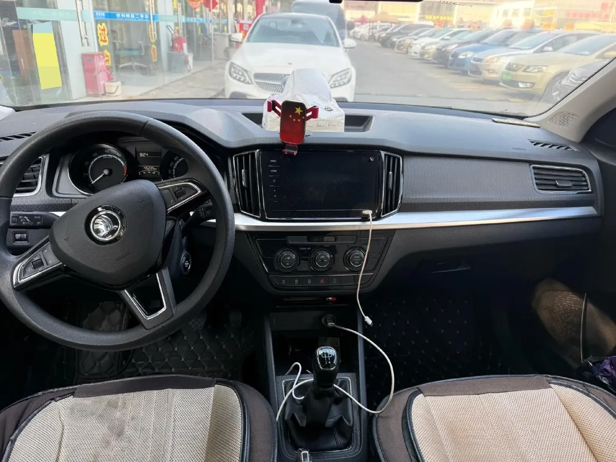 2020 Skoda Kamiq 1.5L 112HP L4 5MT,autocango,china used car exporter,china ev exporter,chinese used car exporter,chinese used ev exporter