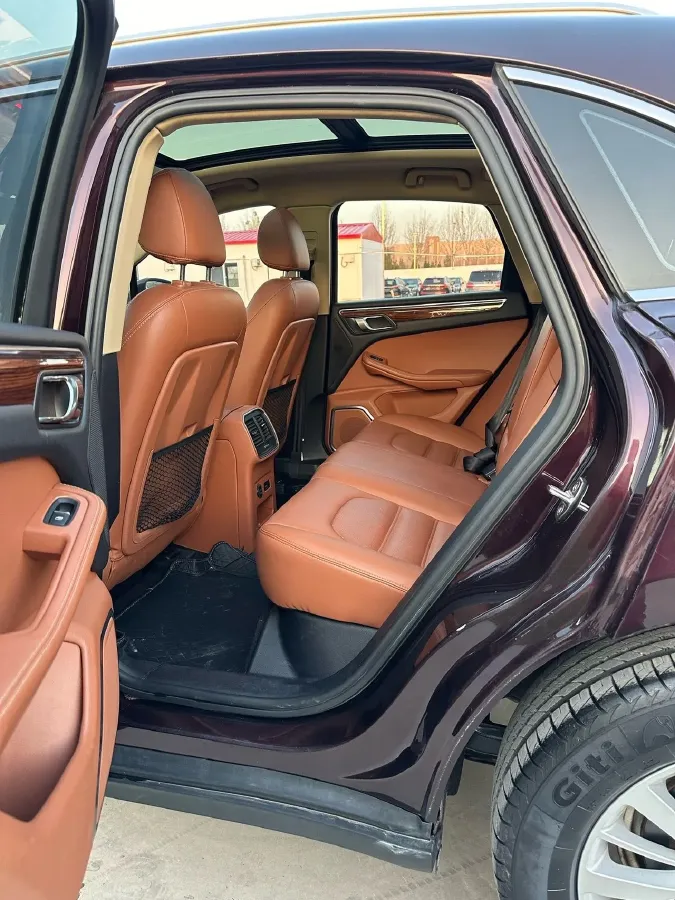 2017 Zotye SR9 2.0T 190HP L4 6DCT,autocango,china used car exporter,china ev exporter,chinese used car exporter,chinese used ev exporter