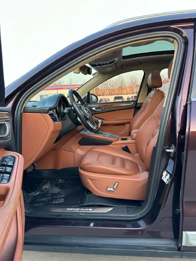 2017 Zotye SR9 2.0T 190HP L4 6DCT,autocango,china used car exporter,china ev exporter,chinese used car exporter,chinese used ev exporter